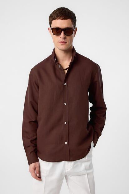 A25Y10140 KAHVE Keten Karışımlı Yaka Düğmeli Erkek Gömlek