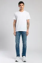 252 LCM 242004 BEYAZ JONAT ERKEK V YAKA T-SHIRT