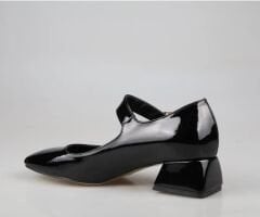 058-510 BABET TOPUKLU RUGAN AYAKKABI