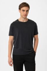 A25Y9417  SİYAH REGULAR FİT MODAL TEKNİK KUMAŞ ERKEK T-SHİRT