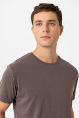 A25Y9417 KAHVE REGULAR FİT MODAL TEKNİK KUMAŞ ERKEK T-SHİRT