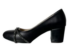 150 ÖNÜ TAŞLI SİYAH TOPUKLU AYAKKABI